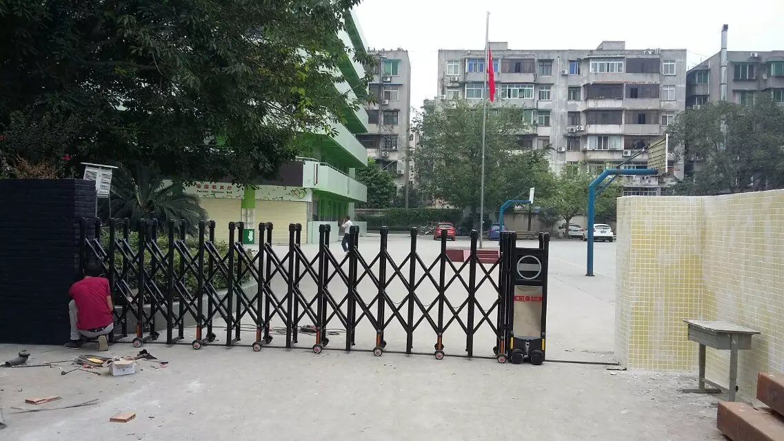 钦州钦北区钦州钦北区深圳市伸缩门